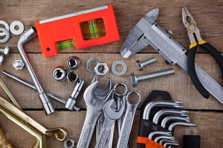 Industrial Operations Tools Guide: Essential Basics and Practical Usage Insights