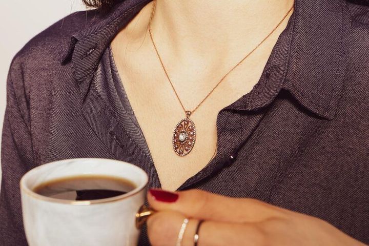 Pendant Necklaces Overview: Learn Designs, Materials, Tips and Expert Advice Easily