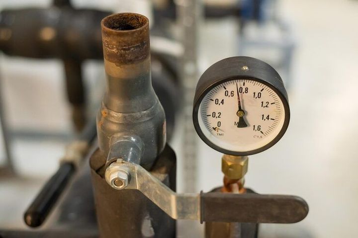 Pressure Sensors Overview: Basics, Working Principles, and Key Industrial Applications