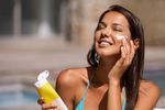 Sunscreen Guide: Essential Tips to Protect Your Skin from Harmful UV Rays Daily