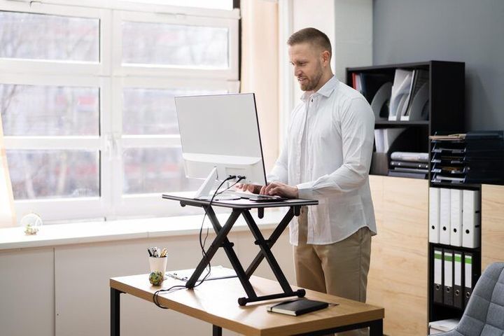 Standing Desk Innovations: Explore Modern Designs for Healthier Workspaces
